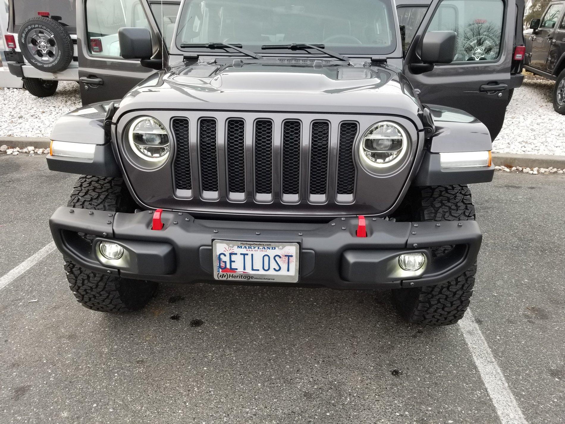 Jeep Wrangler JL Rubicon front license plate bracket 20180116_160338