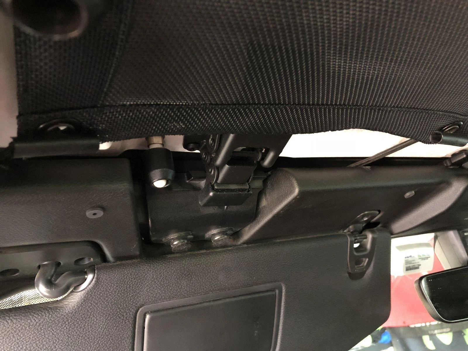 Jeep Wrangler JL Alien Sunshade Customer Showcase and Gallery Alien-Sunshade-JL-latch-clearance2
