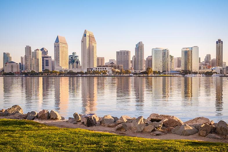 san-diego-skyline-ea7f5bda.jpeg?ver=1528331456&aspectratio=1.jpg