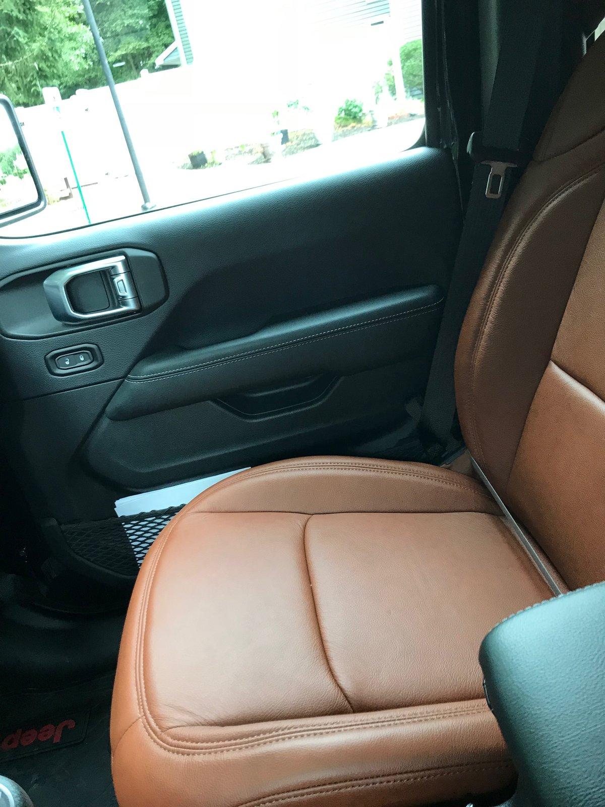 Jeep Wrangler JL Katskin Leather IMG-4840.JPG