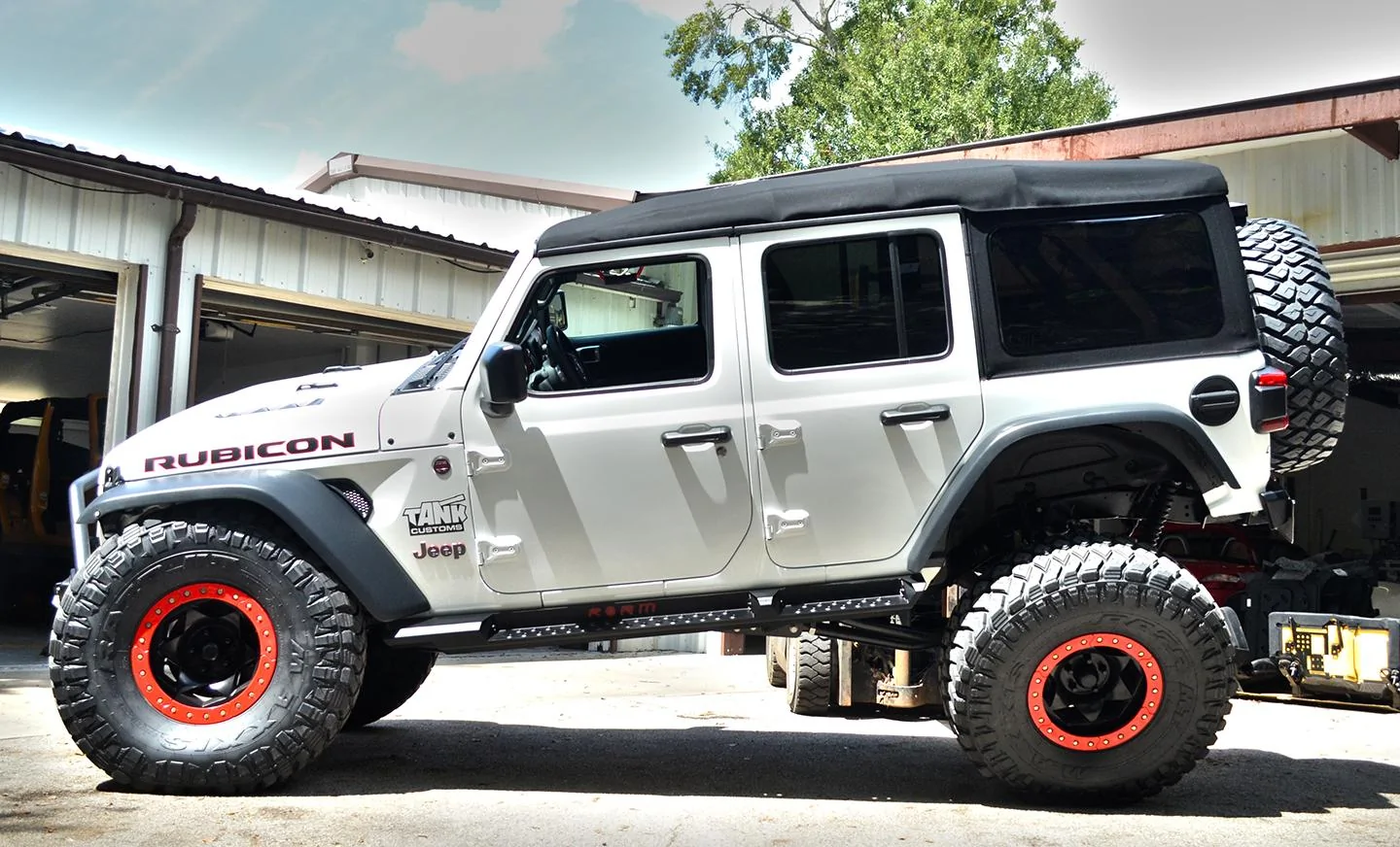 Jeep Wrangler JL 38's & 40's JL Pics W/Lift Kit! Post Em Up DSC_1142