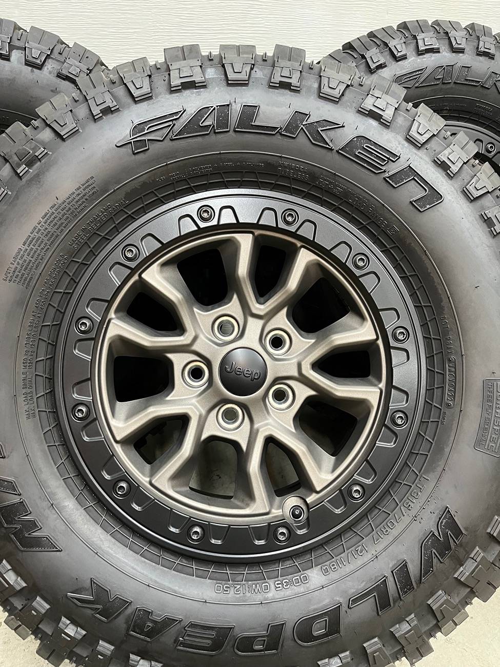 Jeep Wrangler JL WTB: 392 Wheels & Tires (or wheels only) IMG_3421