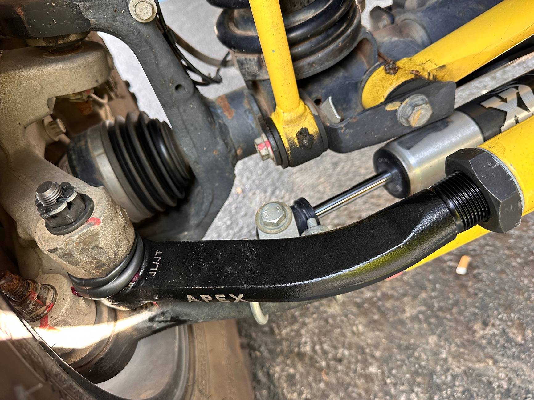Jeep Wrangler JL Anti-flop drag link joint. IMG_5857
