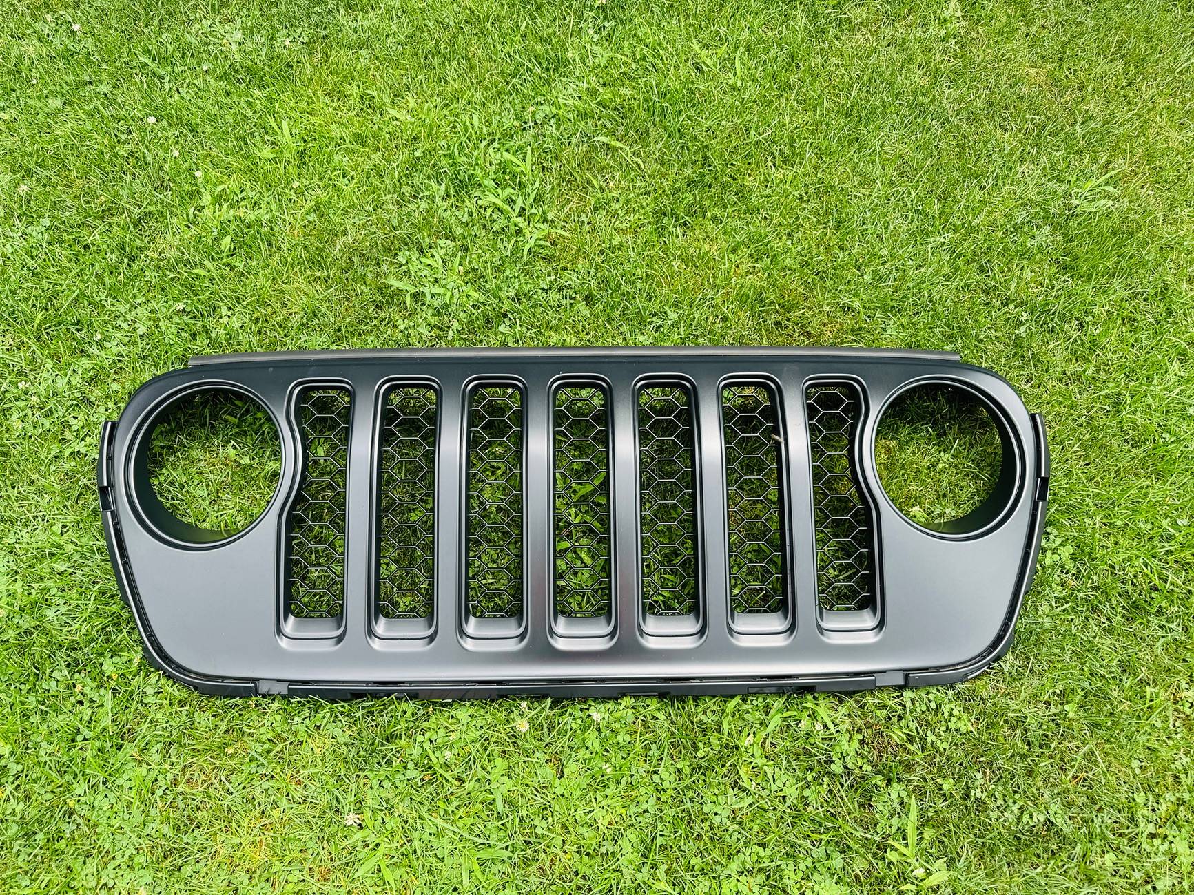 Jeep Wrangler JL Mopar OEM Satin black Grille IMG_7423