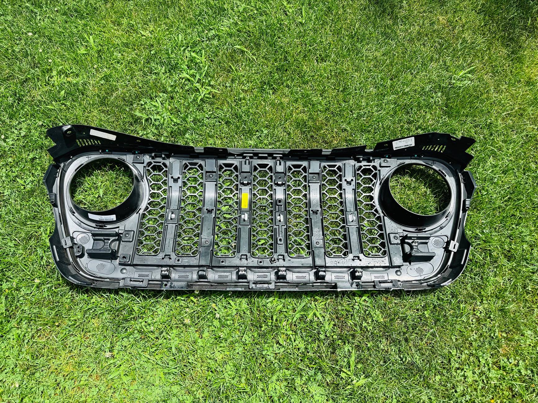 Jeep Wrangler JL Mopar OEM Satin black Grille IMG_7424