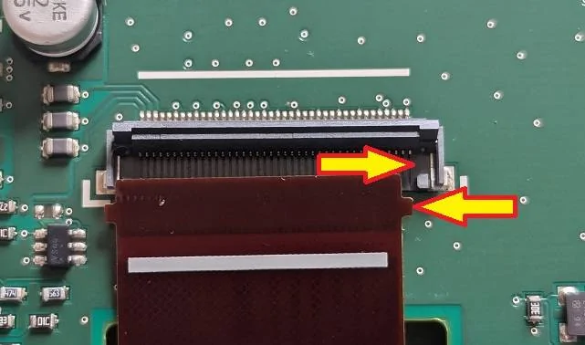 Jeep Wrangler JL Replace Your Clusters Blank LCD While Keeping Your Mileage PXL_20240711_183150060.PORTRAIT.ORIGINAL