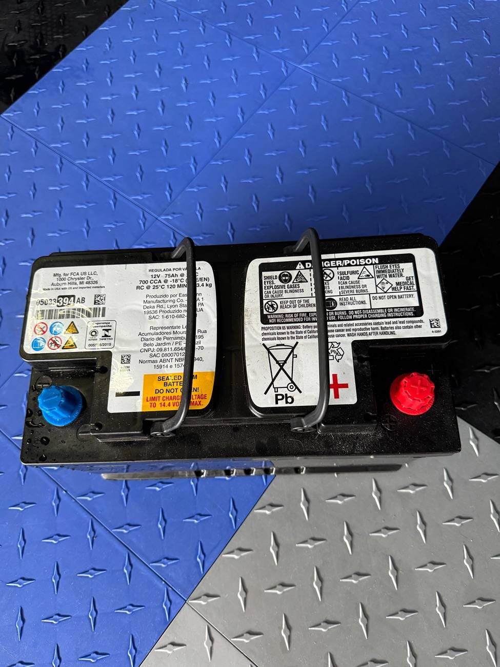 Jeep Wrangler JL 392 OEM battery IMG_0812