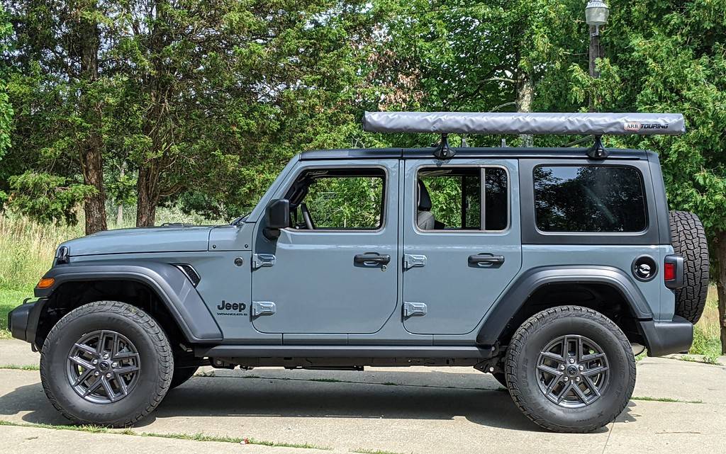 Jeep Wrangler JL Gutter Mount Brackets for Awning PXL_20240715_202920513~2-XL