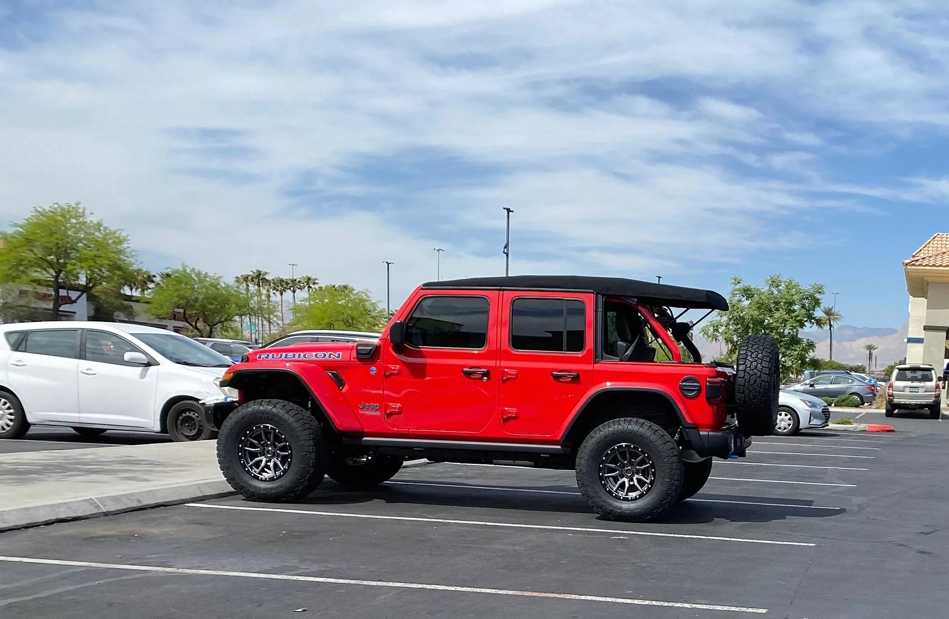 Jeep Wrangler JL JLU OEM Premium Soft Top IMG_2673