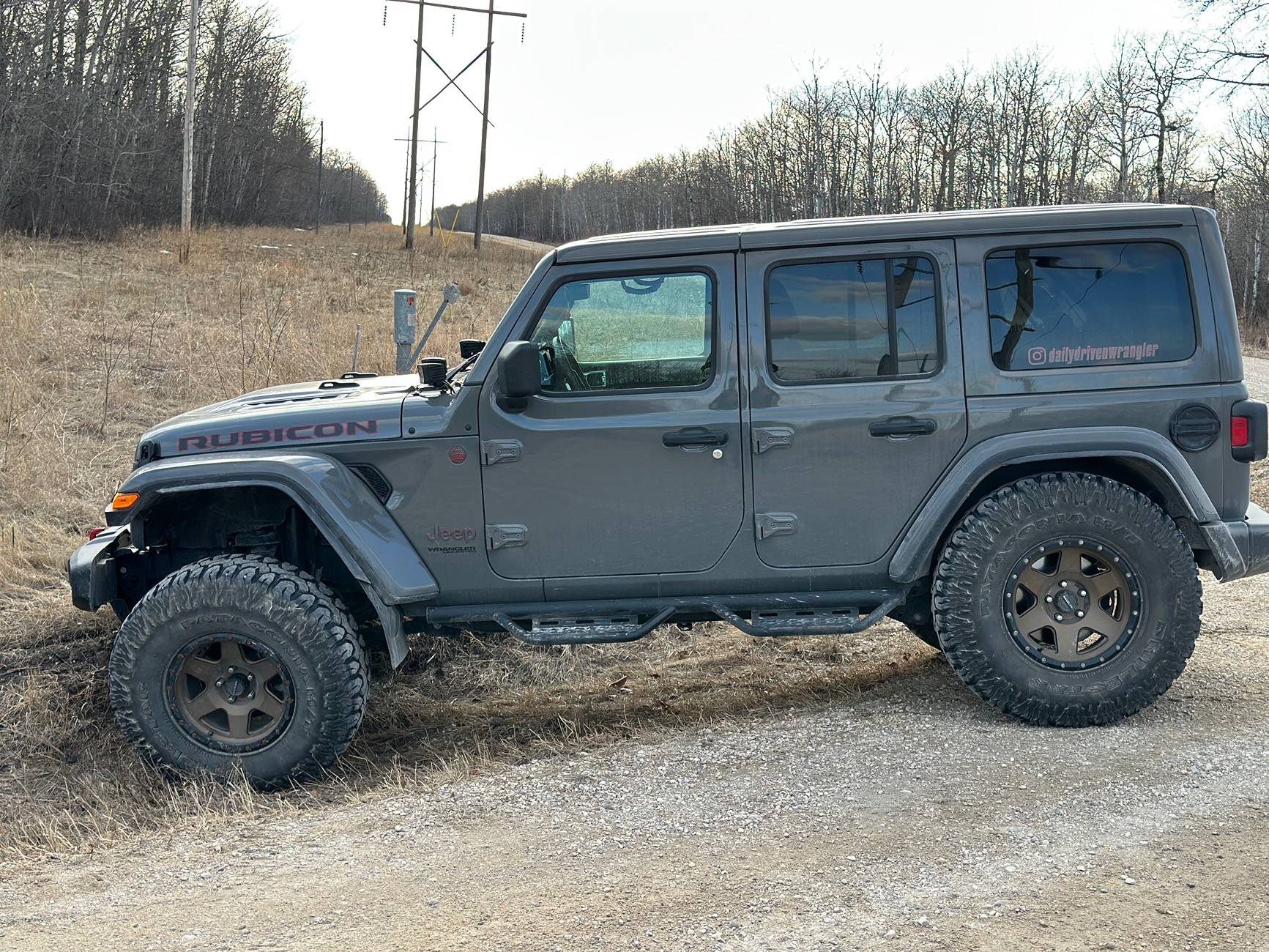 Jeep Wrangler JL Tires without lift (yet) IMG_1372