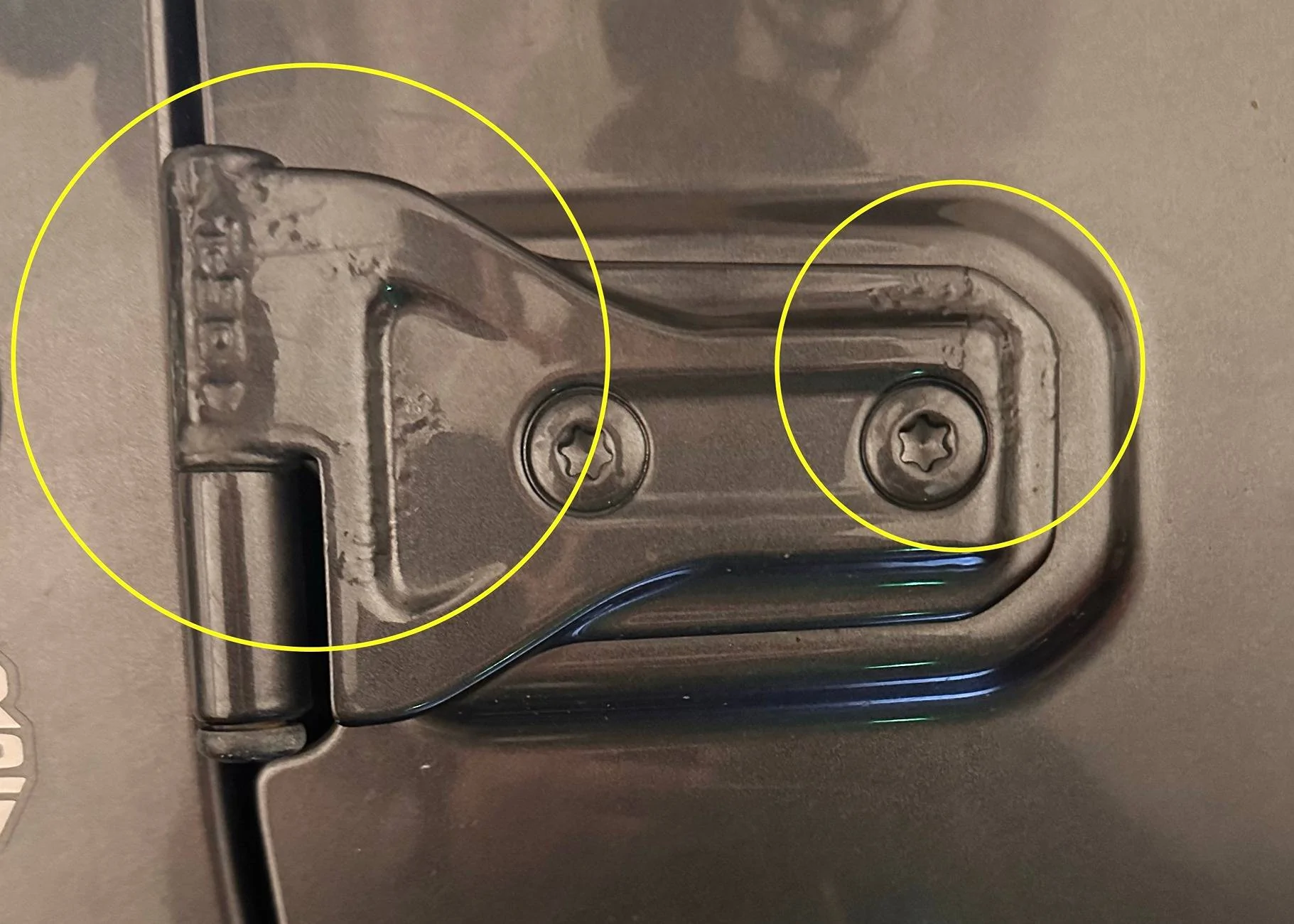 Jeep Wrangler JL Paint warped / bubbling? IMG_7008