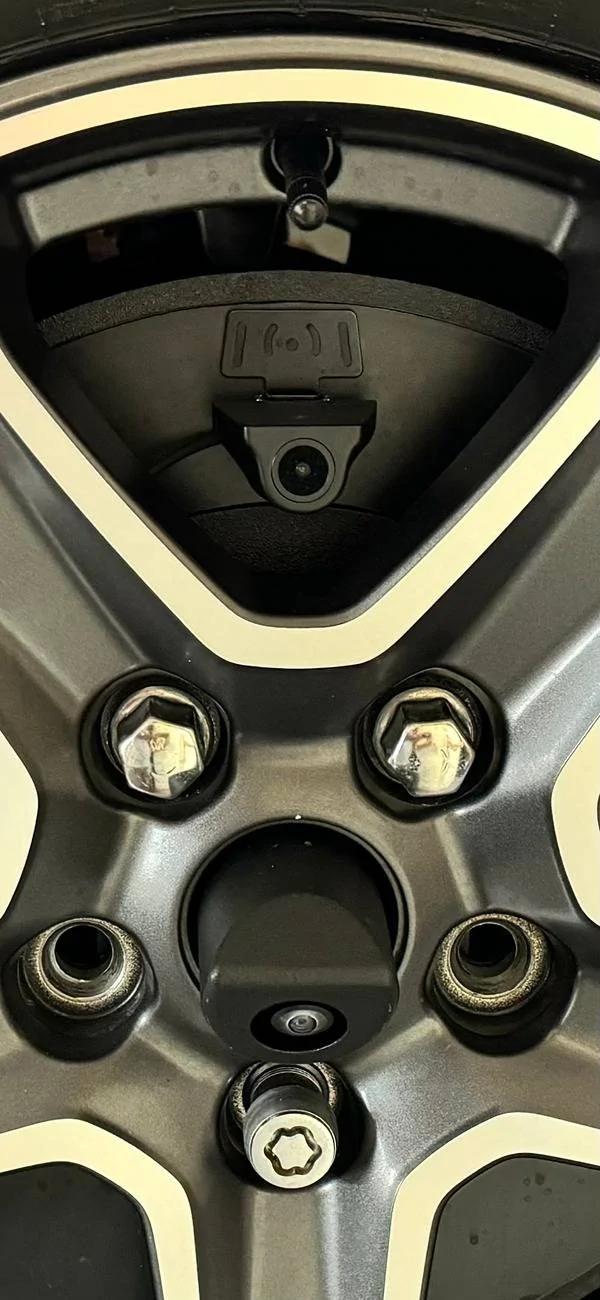 Jeep Wrangler JL Wolfbox G900 install IMG_4929