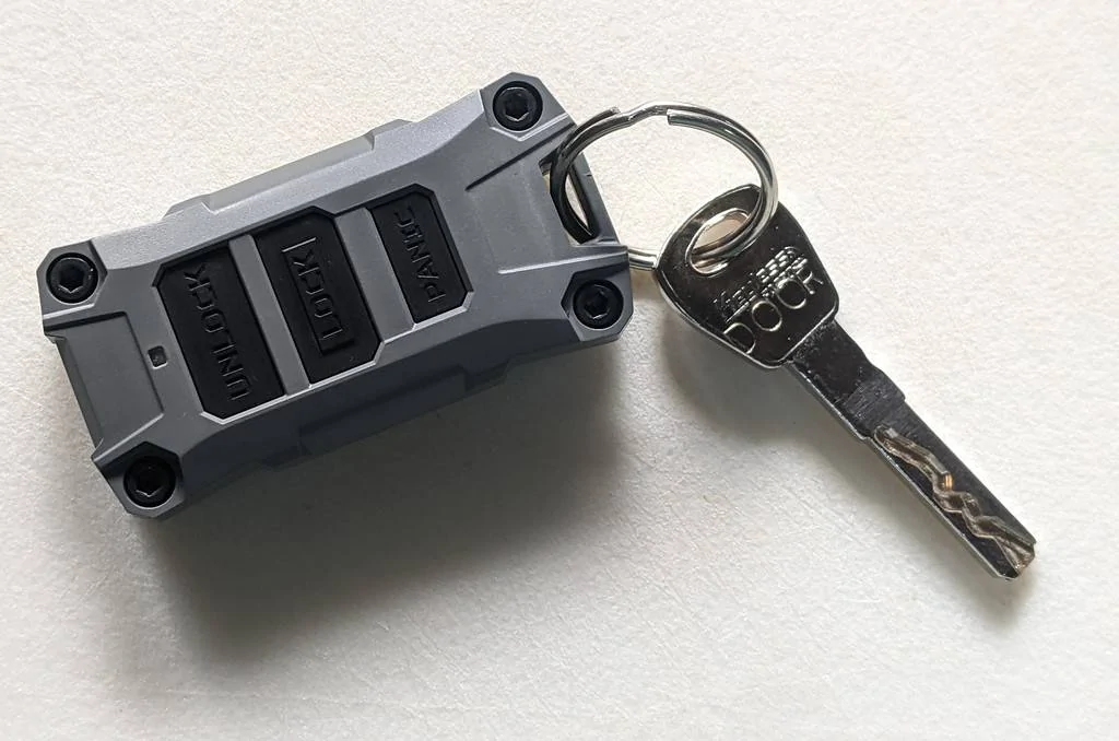Jeep Wrangler JL Replacing a Wrangler fob PXL_20240801_215323673~2-XL