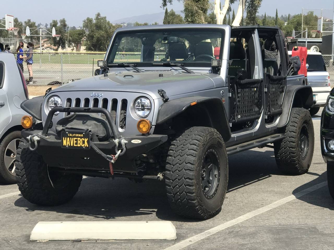 Jeep Wrangler JL Doesn't anyone wave anymore? IMG_4447