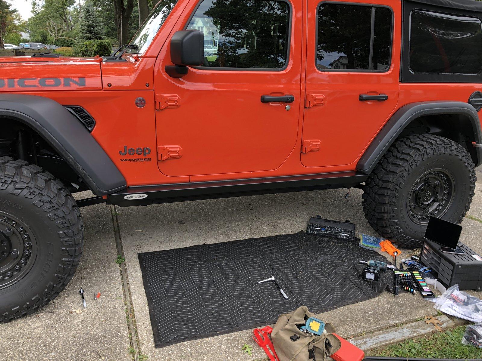 Jeep Wrangler JL Rock Slide Engineering slider steps BE3B58BB-5EC7-4BD4-AC7A-8C6996FEE37B
