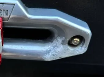 Jeep Wrangler JL WARN fairlead worn after just one winter 1723303922583-l2