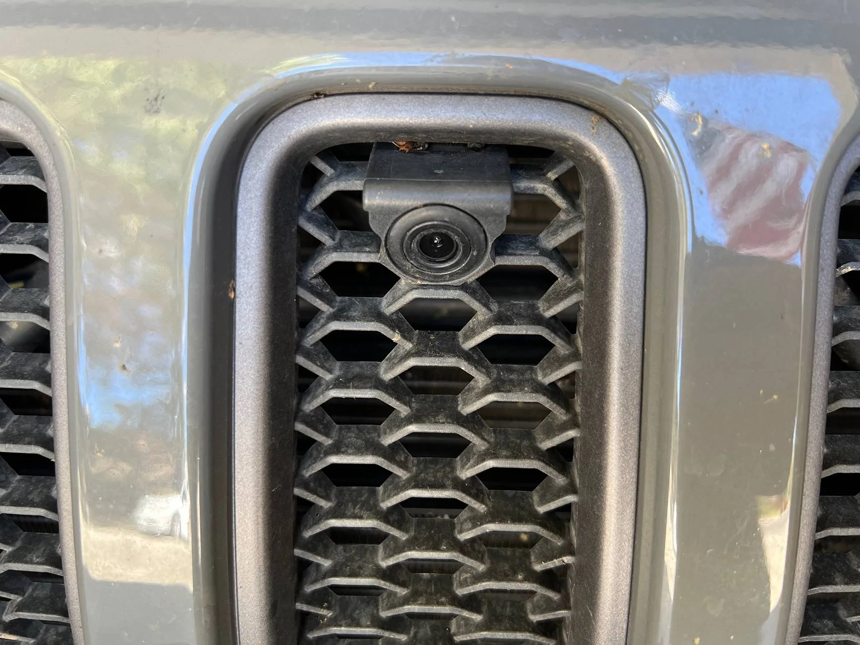 Jeep Wrangler JL Adding front trail cam IMG_6928