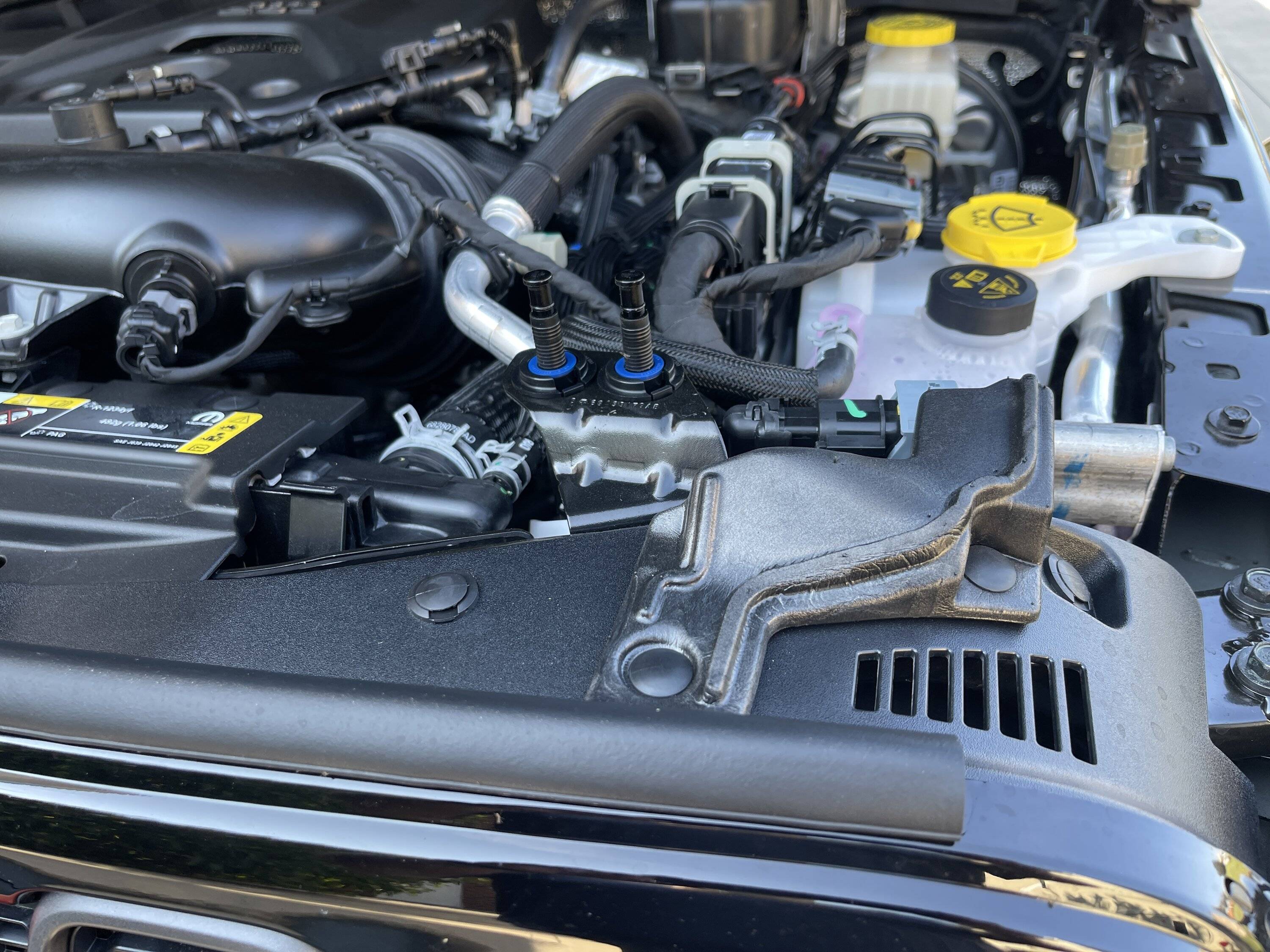 Jeep Wrangler JL Rubicon X, is this insulation stock? IMG_3038