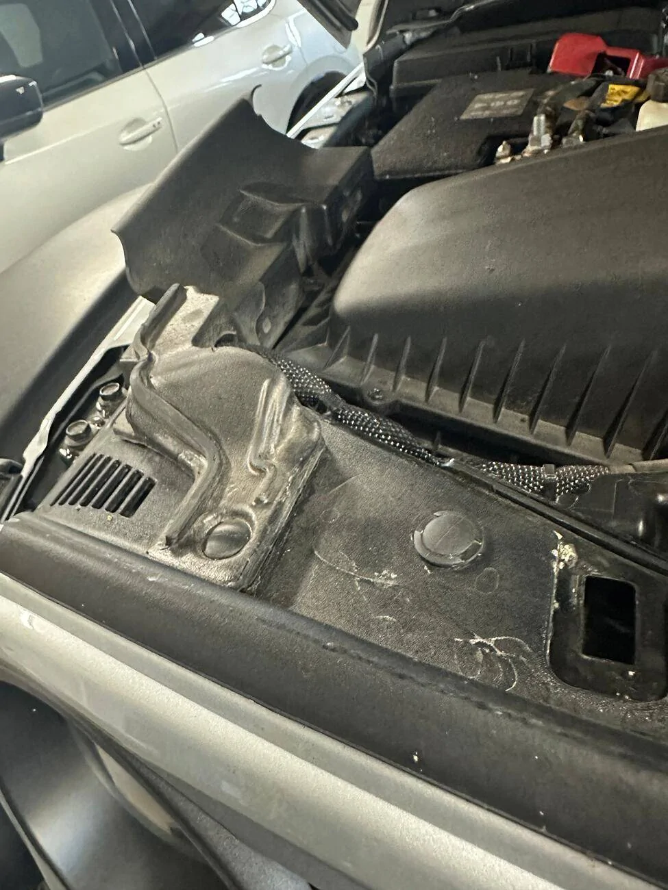 Jeep Wrangler JL Rubicon X, is this insulation stock? tempImageni4oFS