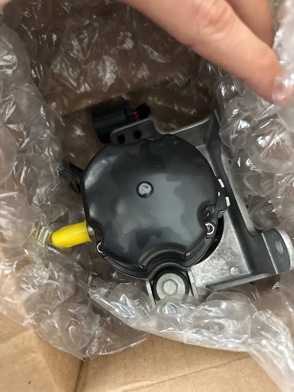 Jeep Wrangler JL Vacuum pump replacement imag