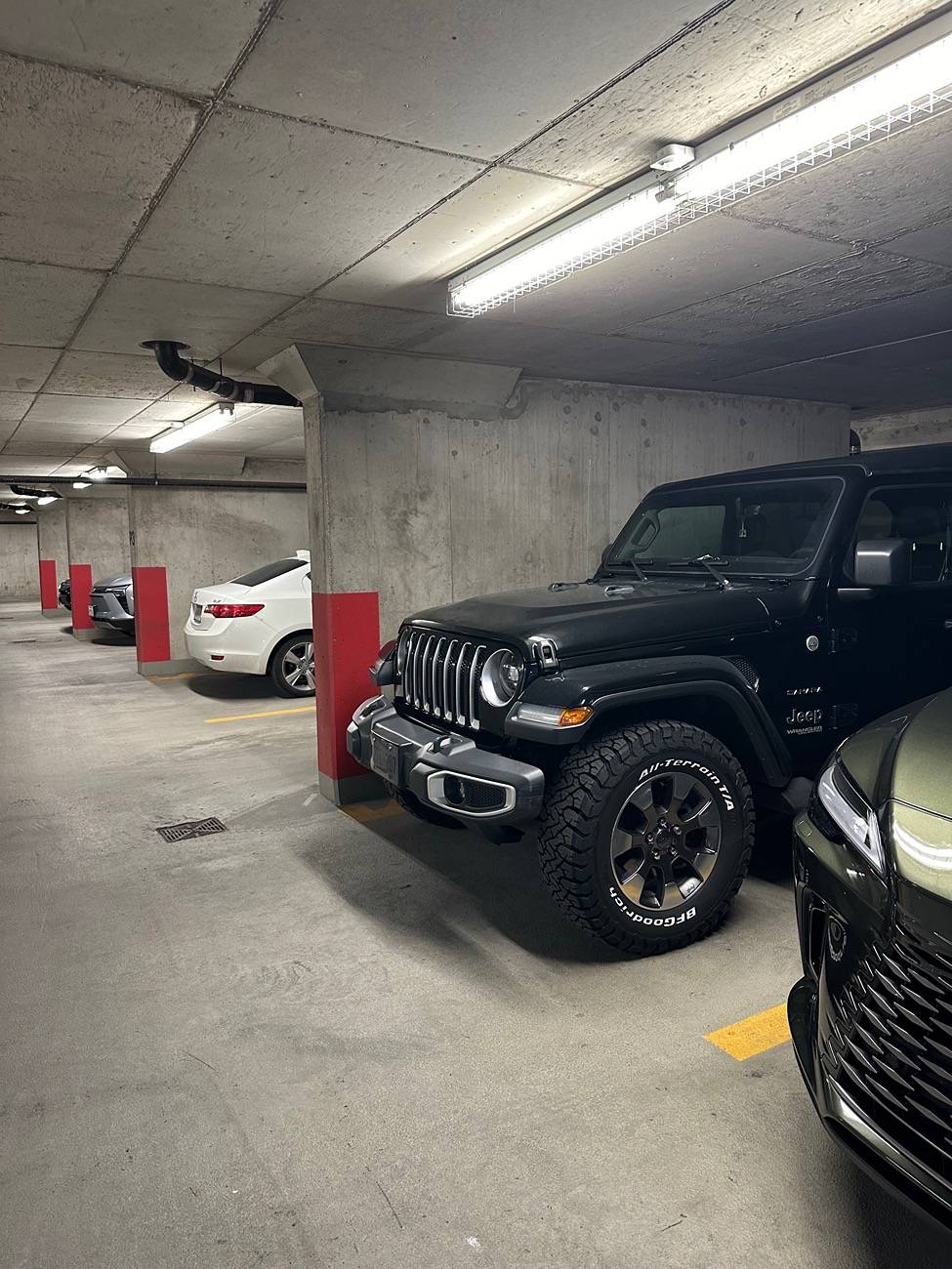 Jeep Wrangler JL BFG KO3 275/70R18 installed IMG_6275