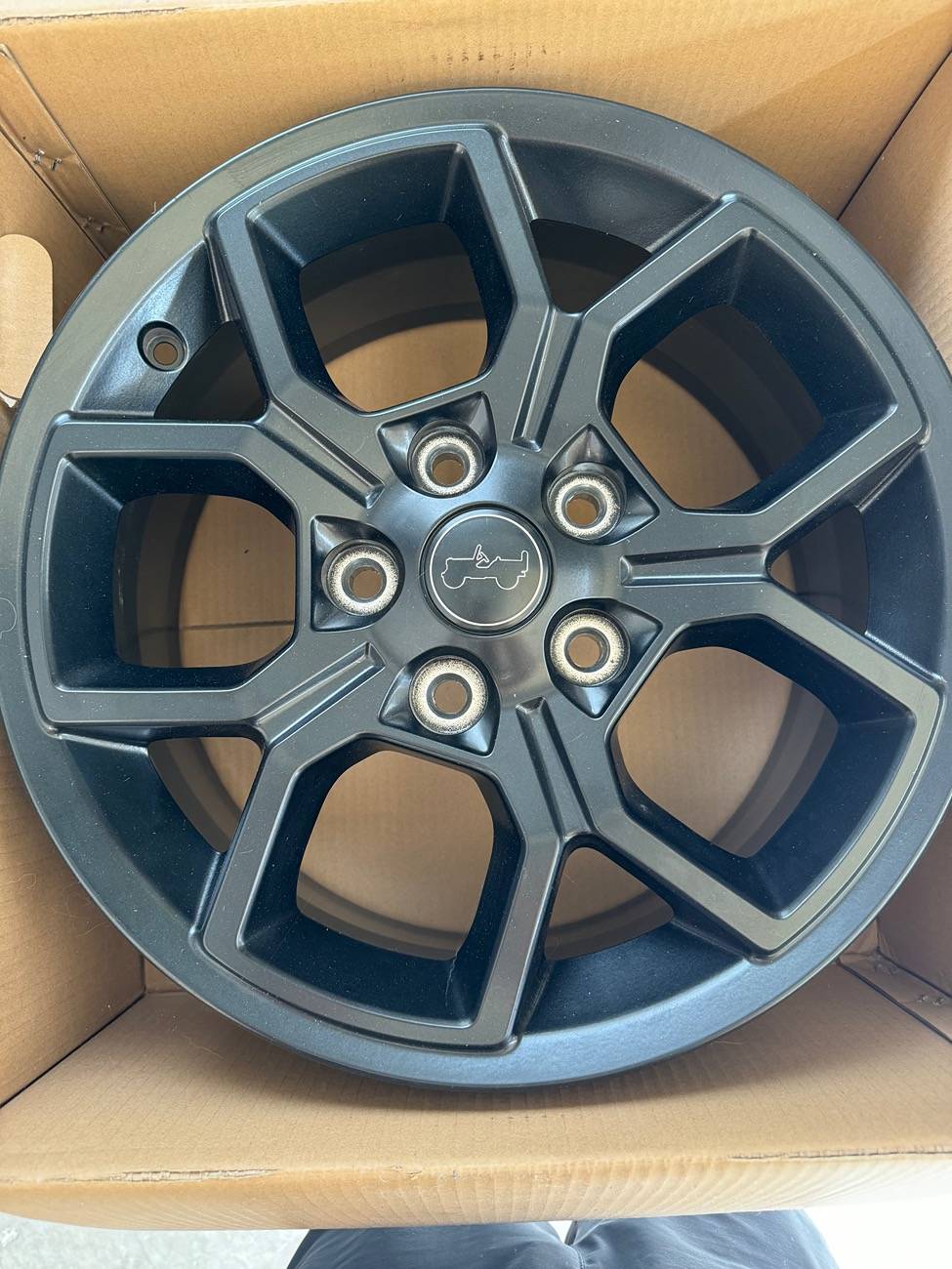 Jeep Wrangler JL 4 2024 Willys OEM Wheels IMG_2545