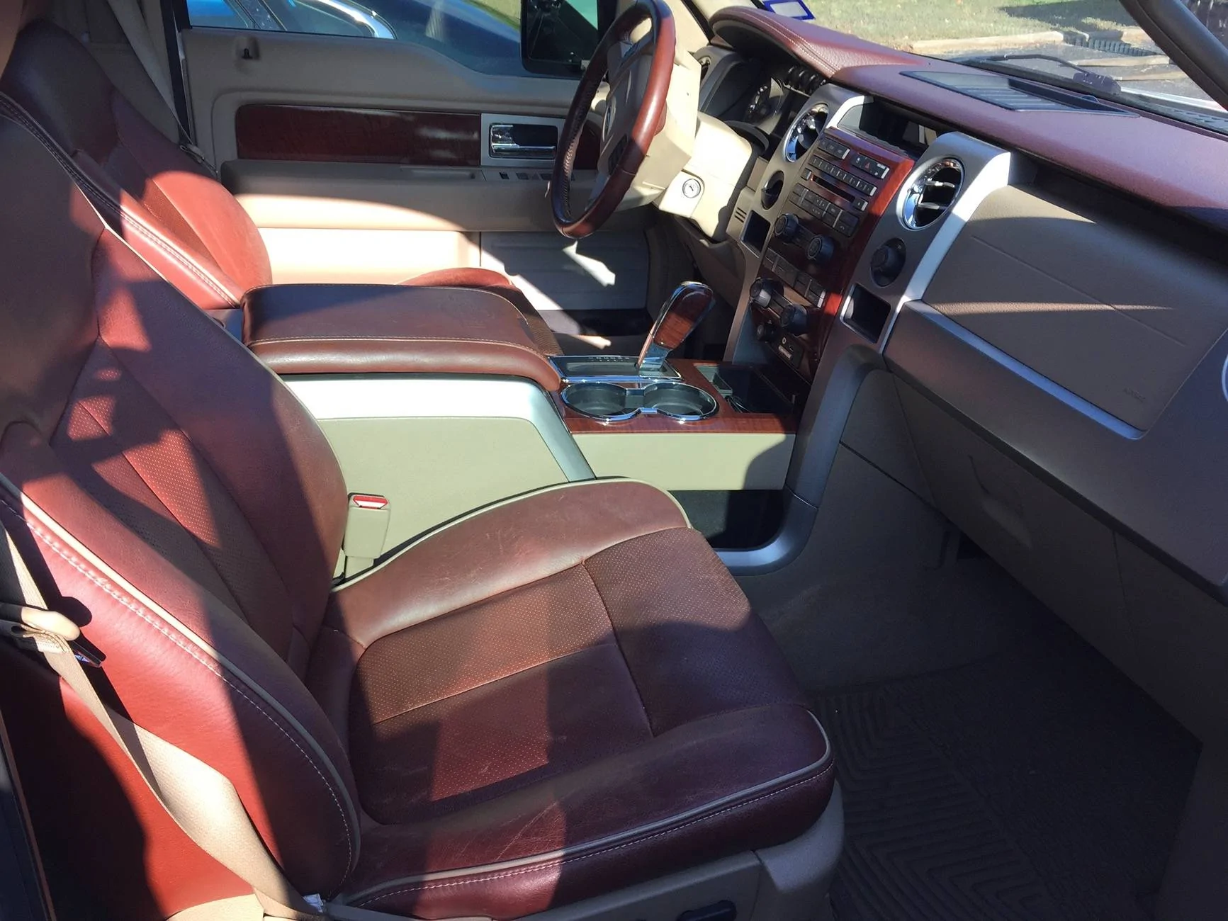 Jeep Wrangler JL Leatherette steering wheel? Seriously? IMG_2664