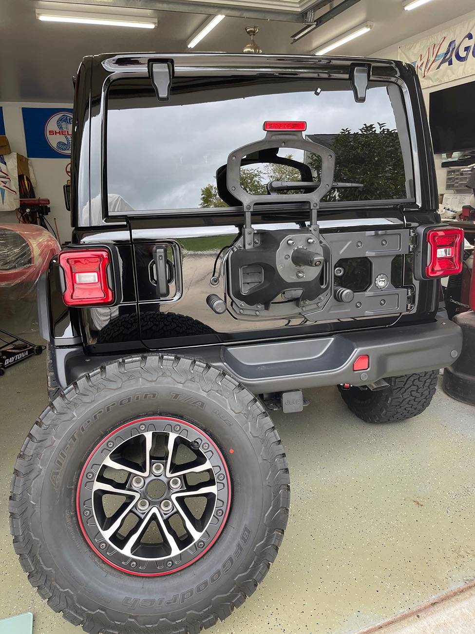 Jeep Wrangler JL Spare tire reinforcement IMG_3209