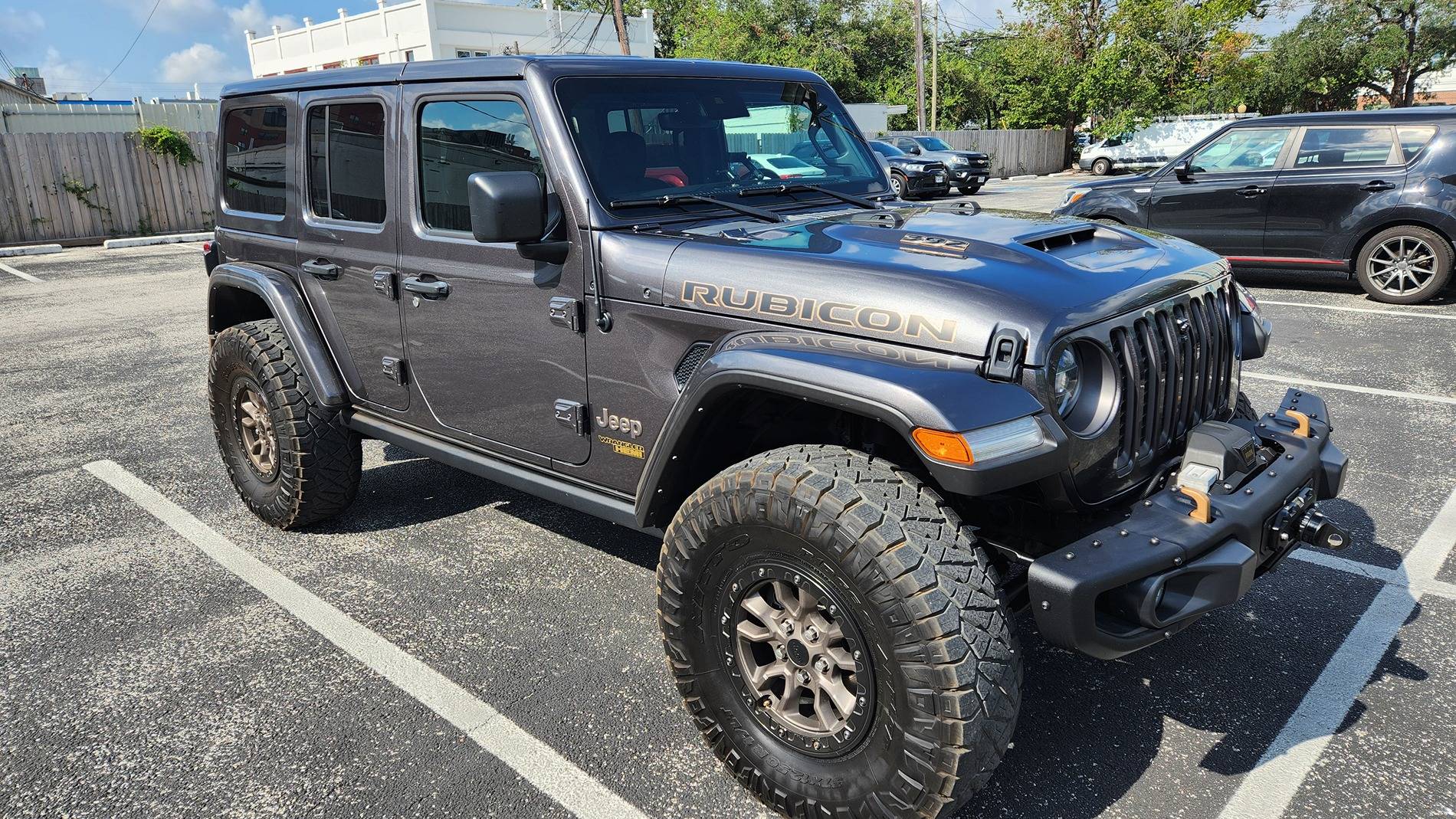 Jeep Wrangler JL Mopar Simulated Beadlocks and 37" tires? 20240812_100241