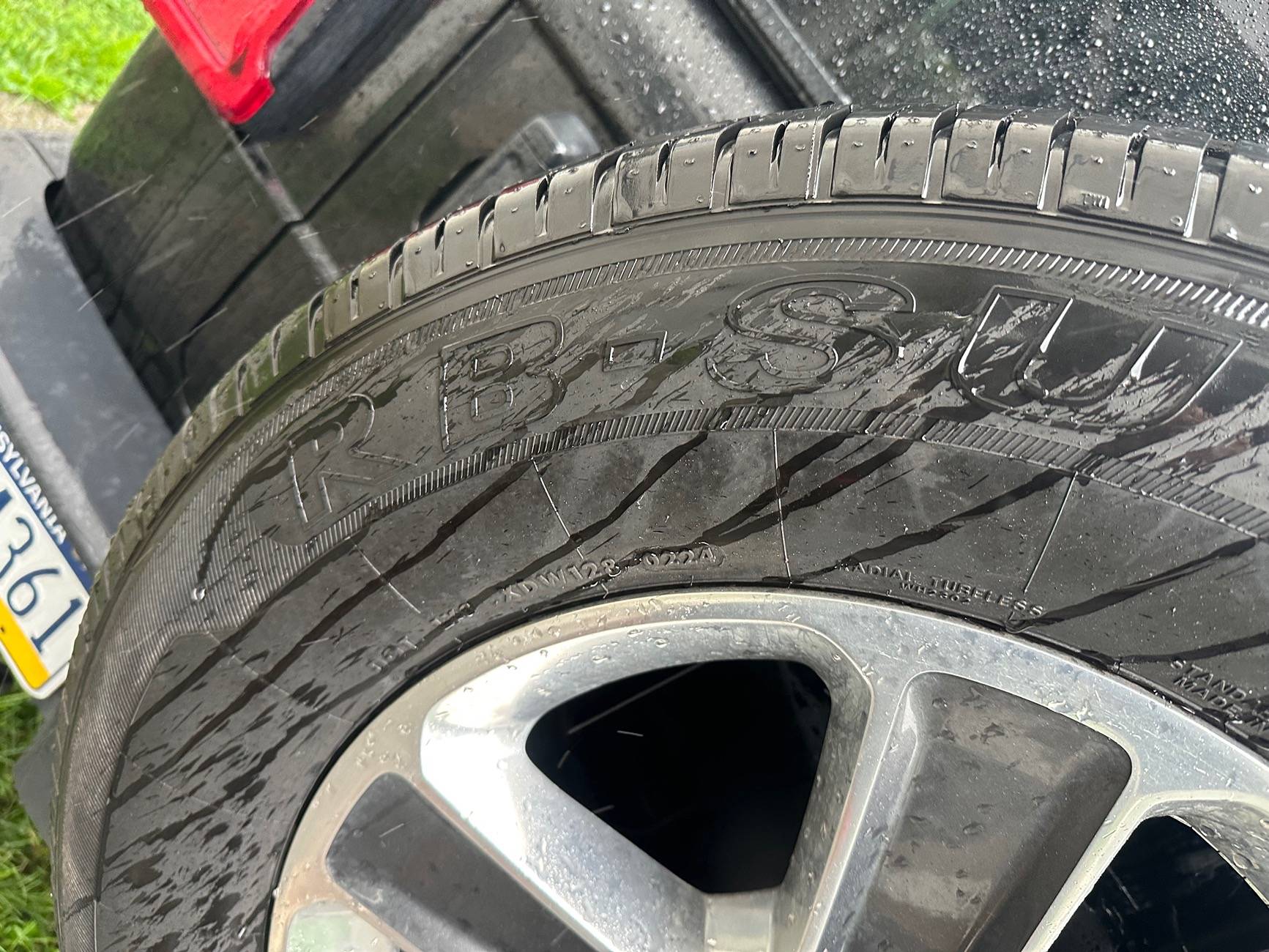 Jeep Wrangler JL Sahara stock wheels with ko2s? IMG_6433