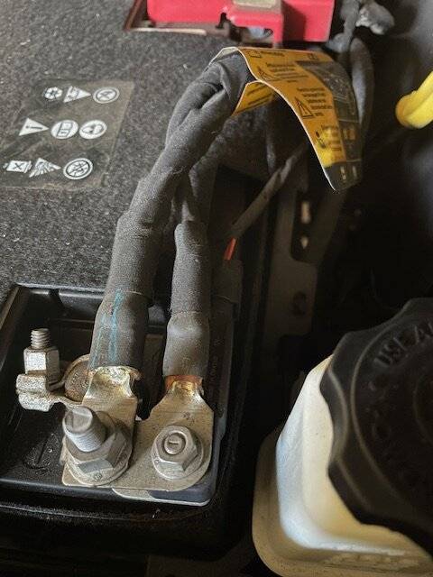 Jeep Wrangler JL ESS Battery Cable Change IMG_5621.JPG