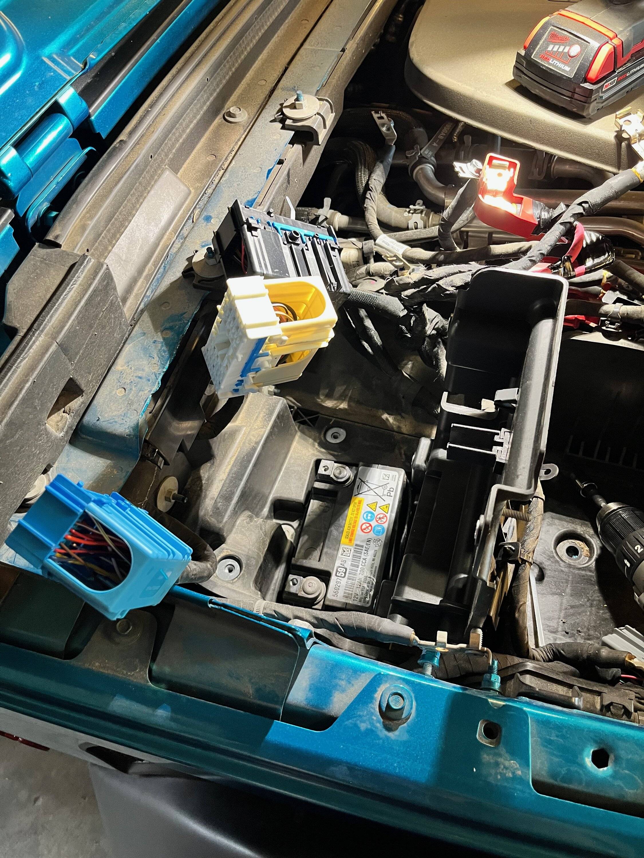 Jeep Wrangler JL Replacing the accessory battery is a PITA IMG_6598