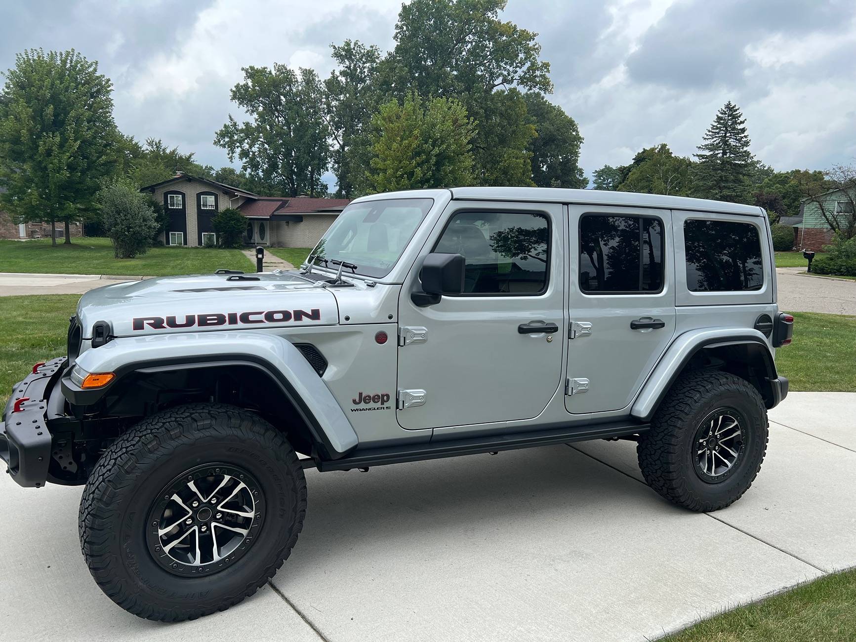 Jeep Wrangler JL 2024 Order Waiting Room IMG_0140