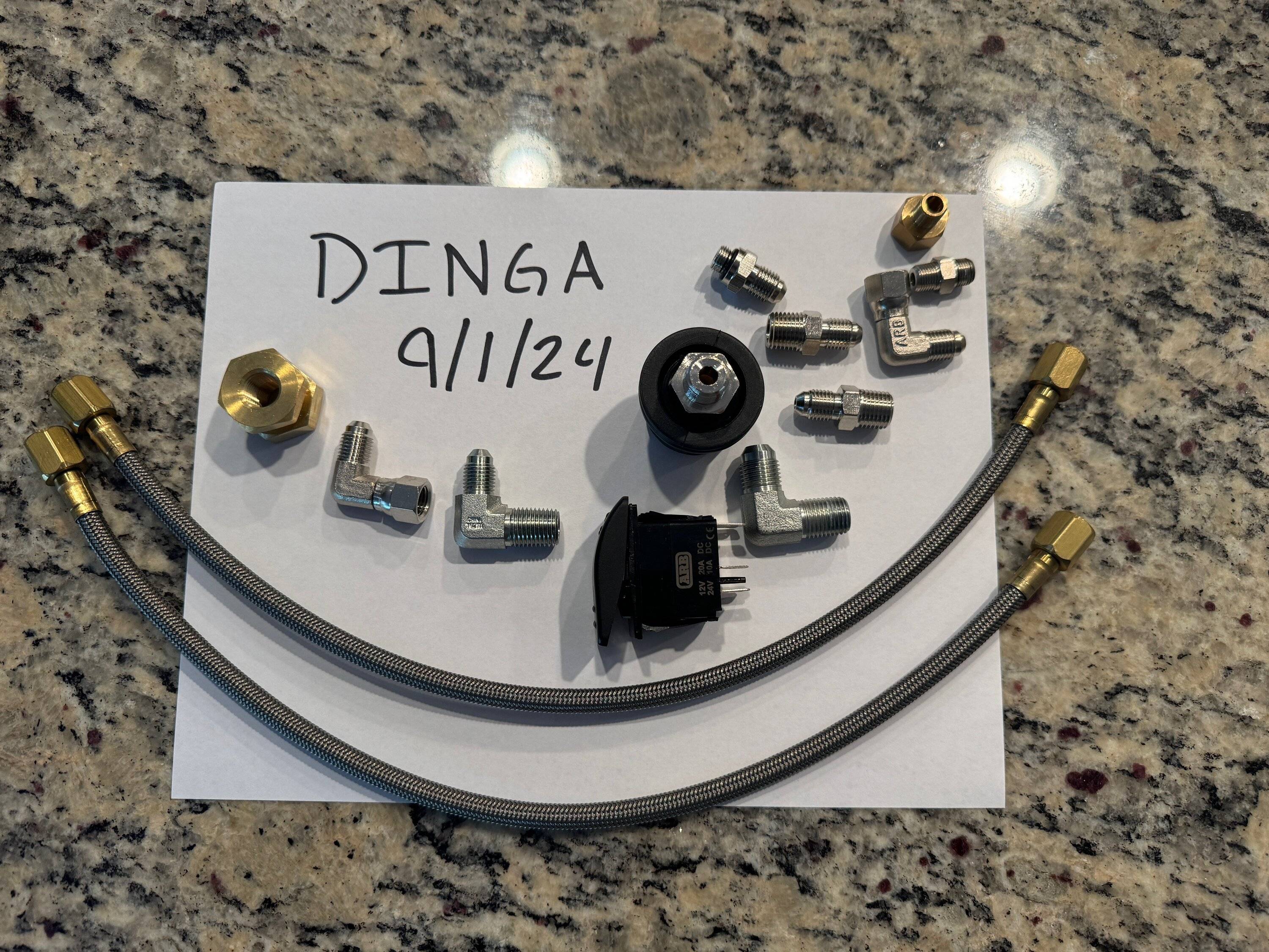 Jeep Wrangler JL Miscellaneous compressor fitting/hoses and 12 volt power supply IMG_0266