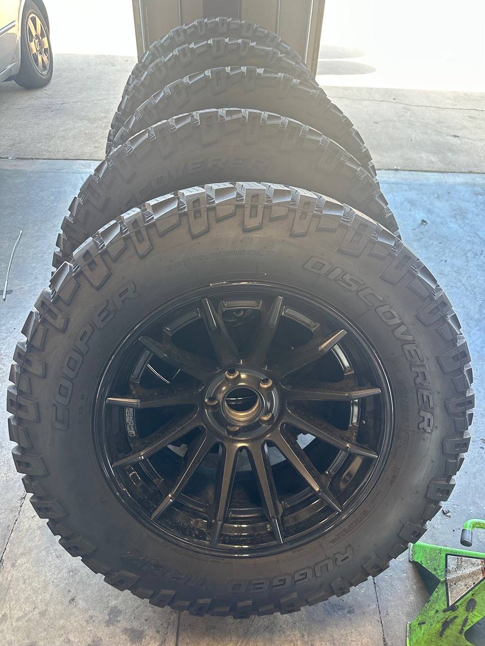Jeep Wrangler JL Fuel wheels and cooper tires IMG_6719