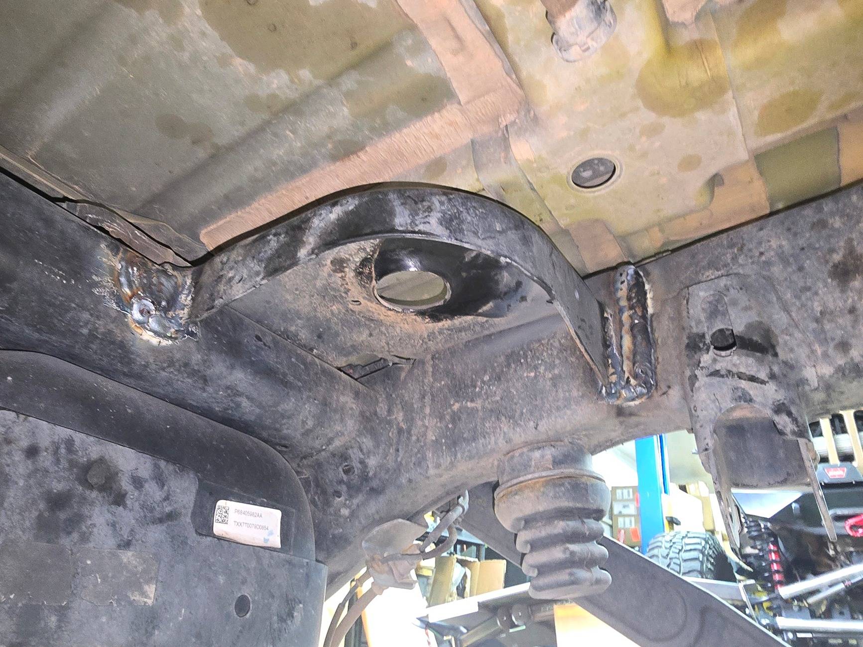 Jeep Wrangler JL 2018 JL upper rear spring perch failure..... 21509