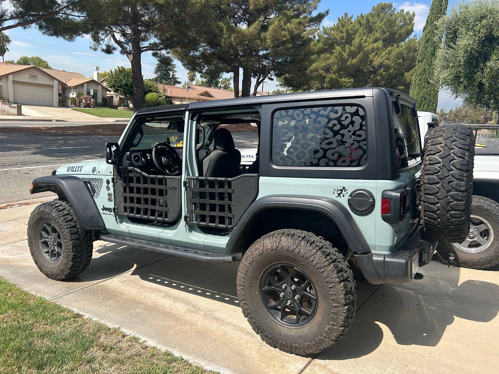 Jeep Wrangler JL Tire size question for base Wrangler IMG_7898