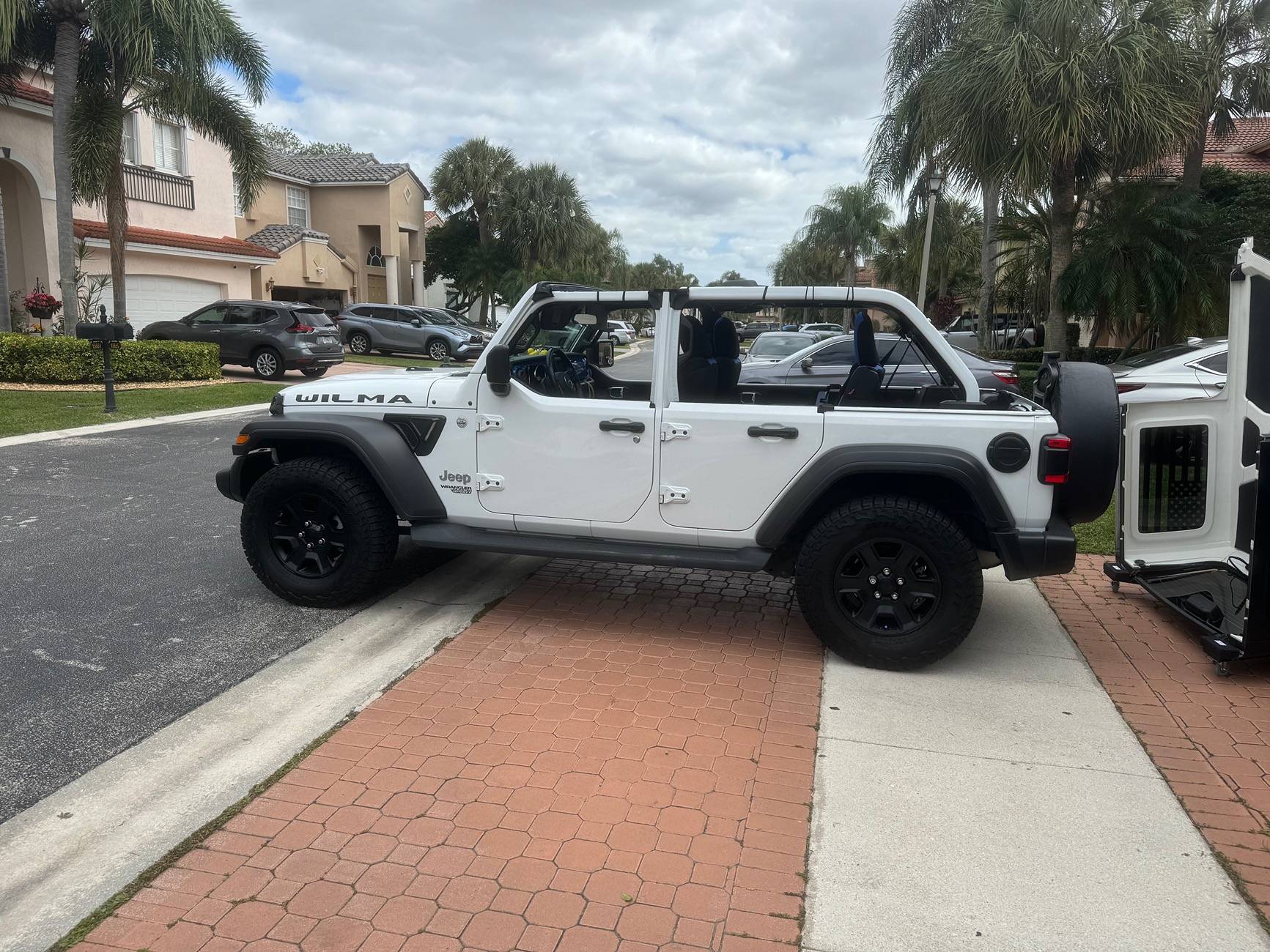 Jeep Wrangler JL Bright white half doors IMG_1042