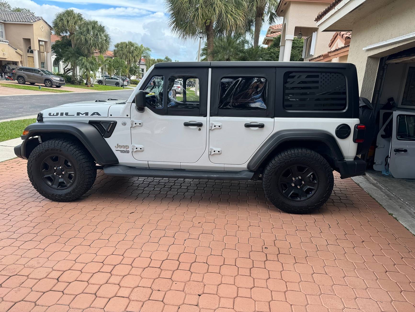 Jeep Wrangler JL Bright white half doors IMG_1027
