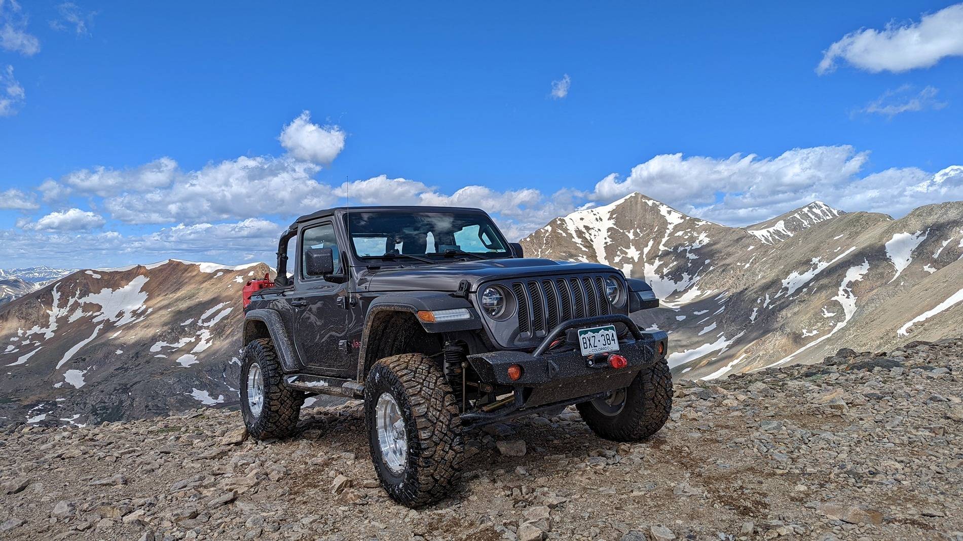 Jeep Wrangler JL JL 2 Door Lift 2022_06jun20_010_Jeep_on_top_of_ArgentinePass__GeorgetownCO