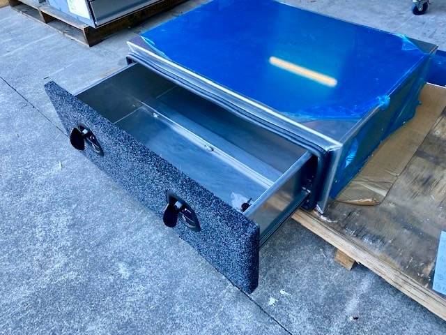 Jeep Wrangler JL Security box IMG_5416