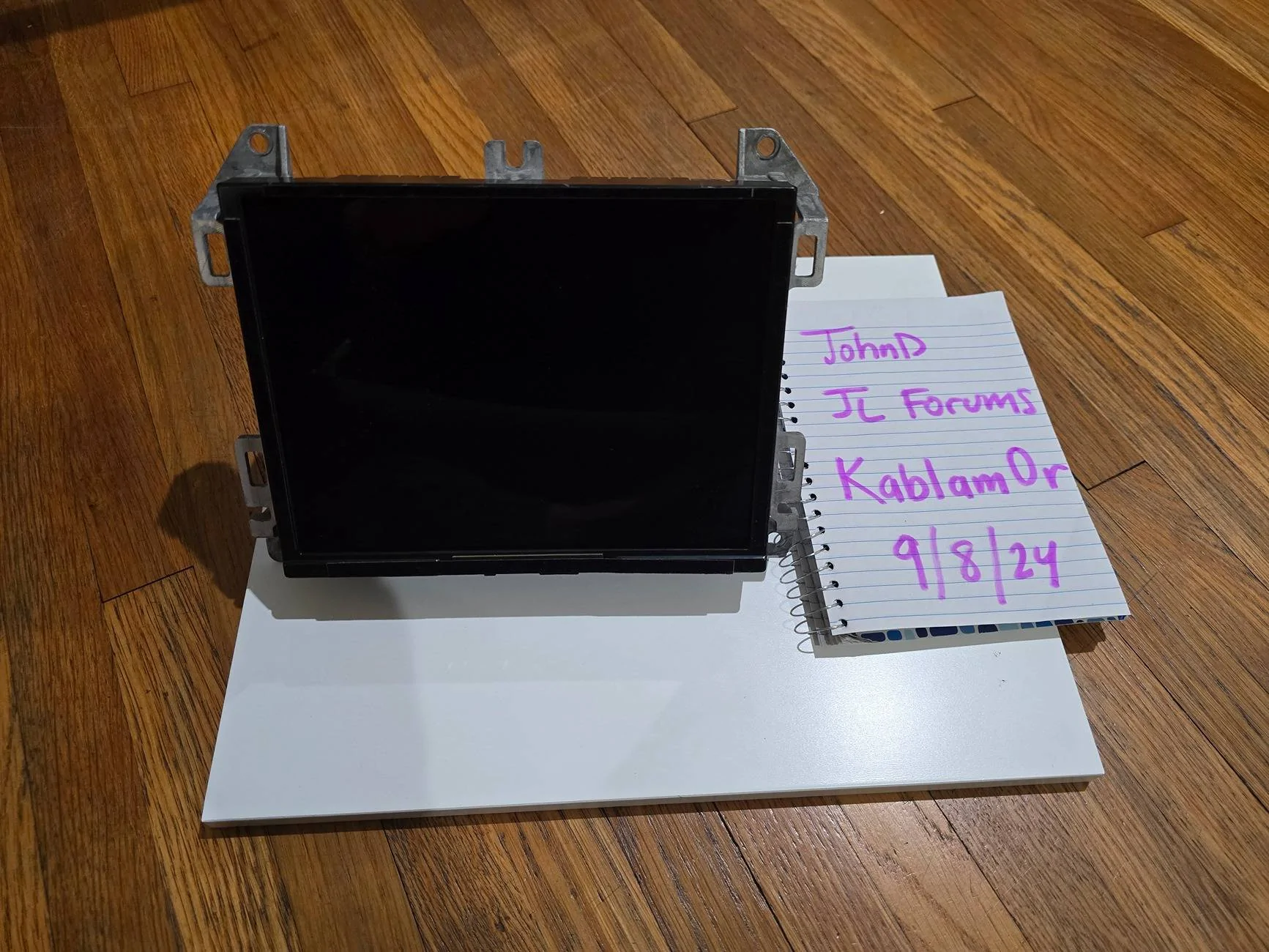 Jeep Wrangler JL WTB/Looking for 7" or 8.4" Uconnect screen/unit with Bezel 20240908_204719