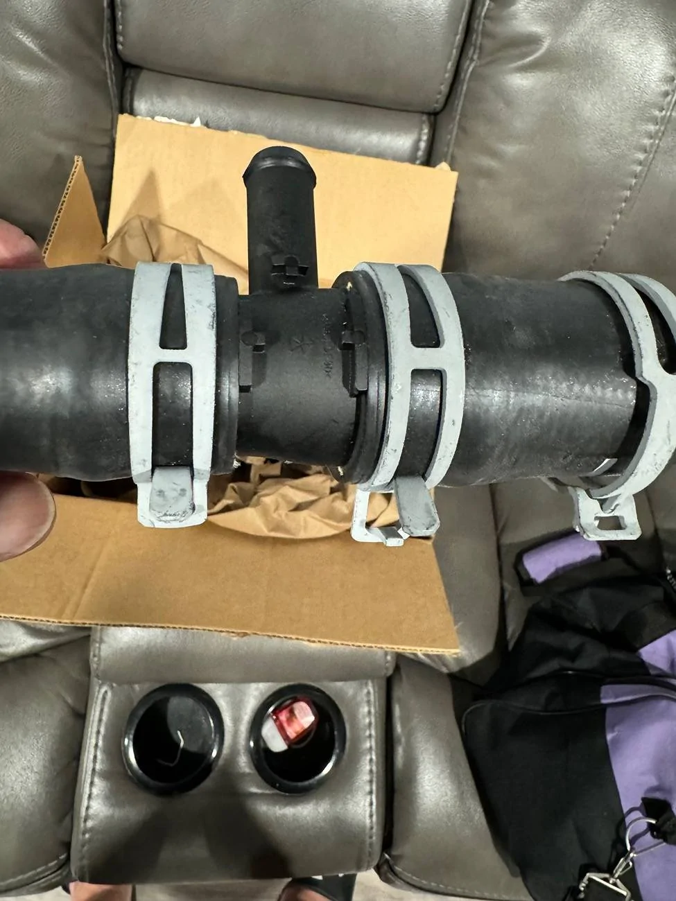 Jeep Wrangler JL Radiator hose clamp IMG_1292
