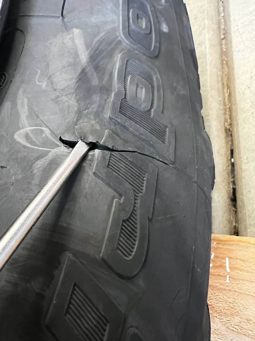 Jeep Wrangler JL Sidewall cut with rock IMG_3118
