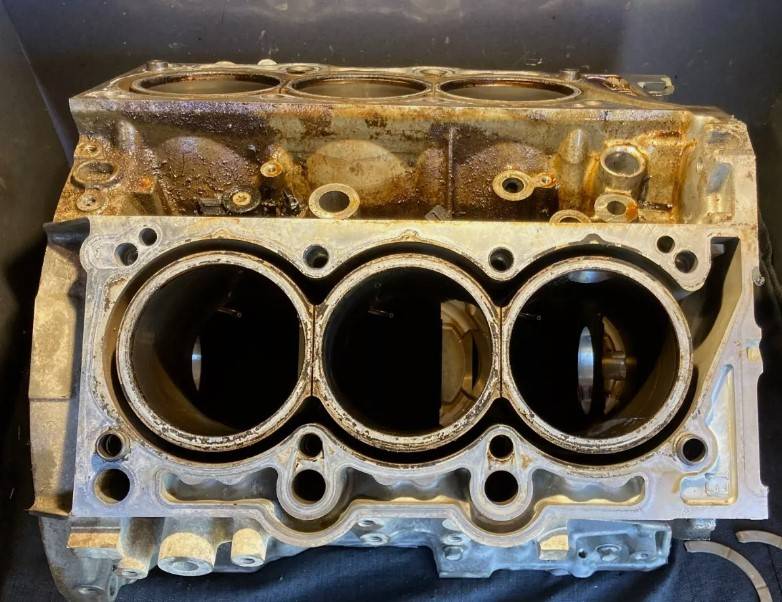 Jeep Wrangler JL Head gasket time already? pentastar block