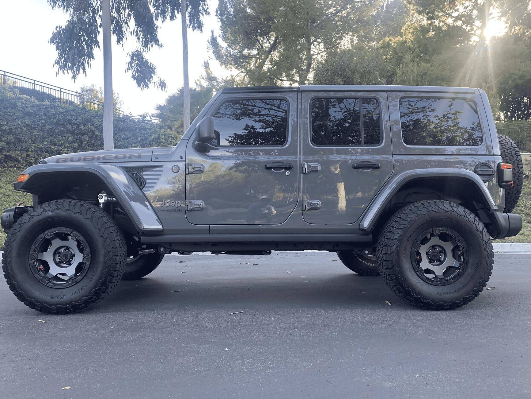 Jeep Wrangler JL Rubbing/hitting rear fender with 35s 1726348943006-q4