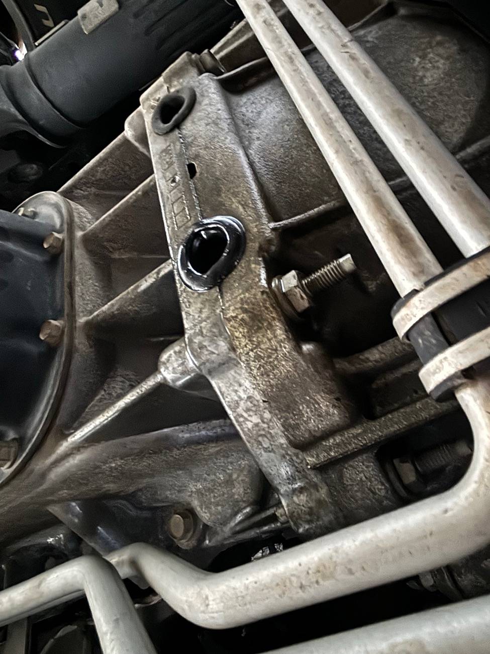 Jeep Wrangler JL Help identify/advice on this leak IMG_7991
