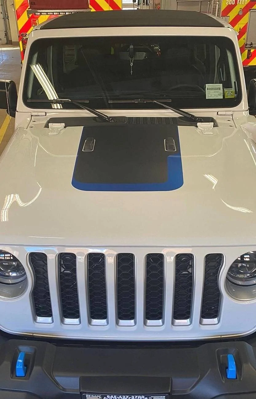 4Xe Rubi style Sahara hood 01.jpg
