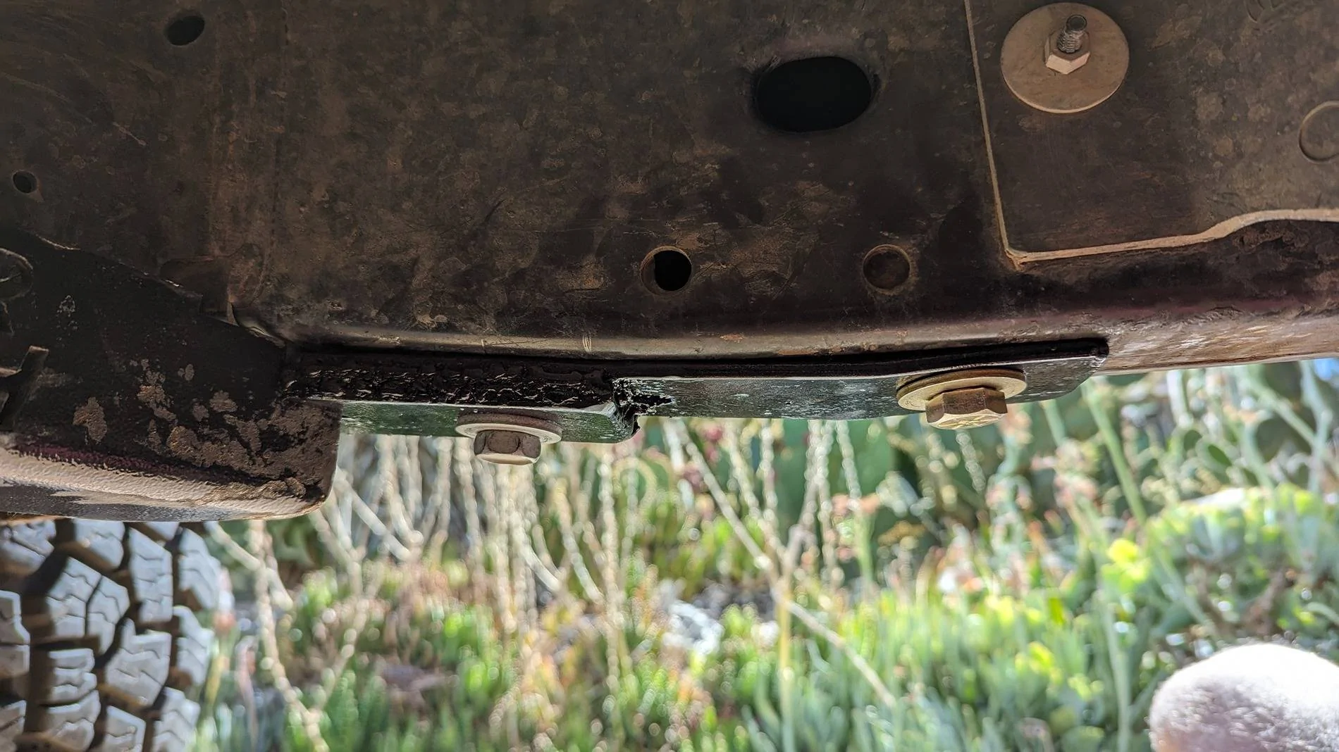 Jeep Wrangler JL Upper control arm skids? Alternative brace side vi