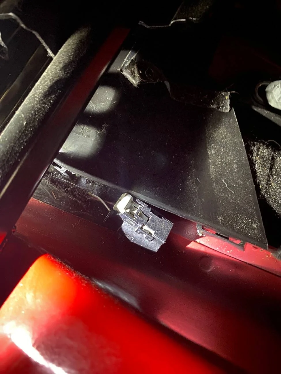 Jeep Wrangler JL what does this electrical connector go to tempImageylqrn